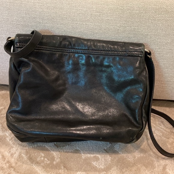 Marc by Marc Jacobs Crossbody Black
Soft Leather Bag Flap Closure - Picture 4 of 7